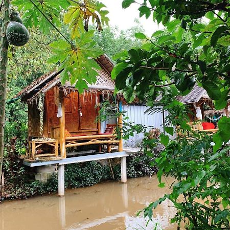Nakhon Si Ban Na Homestay Nakhon Si Thammarat Buitenkant foto