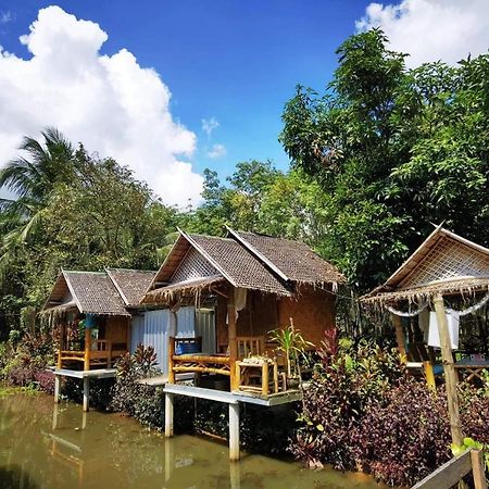 Nakhon Si Ban Na Homestay Nakhon Si Thammarat Buitenkant foto