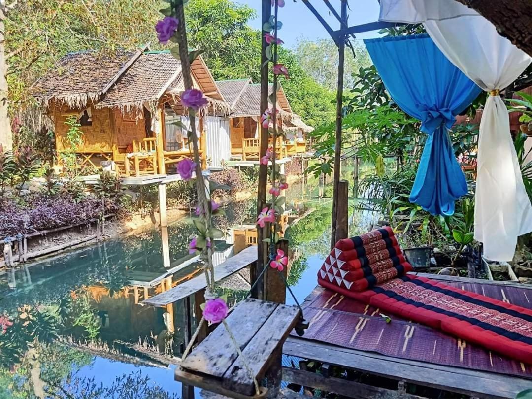 Nakhon Si Ban Na Homestay Nakhon Si Thammarat Buitenkant foto