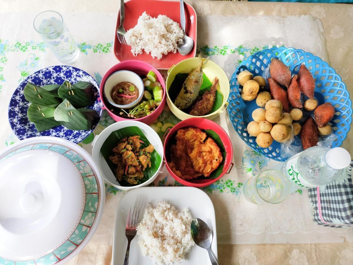 Nakhon Si Ban Na Homestay Nakhon Si Thammarat Buitenkant foto