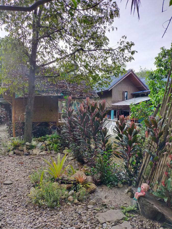 Nakhon Si Ban Na Homestay Nakhon Si Thammarat Buitenkant foto