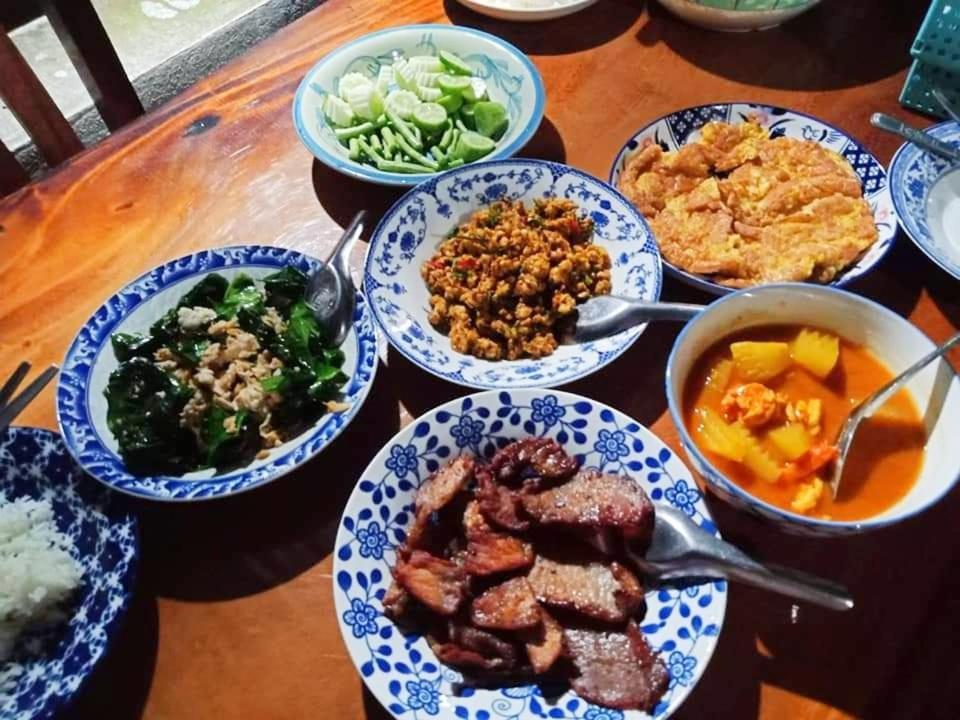 Nakhon Si Ban Na Homestay Nakhon Si Thammarat Buitenkant foto