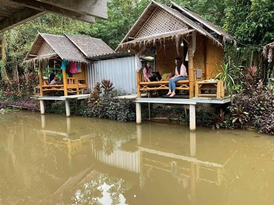Nakhon Si Ban Na Homestay Nakhon Si Thammarat Buitenkant foto