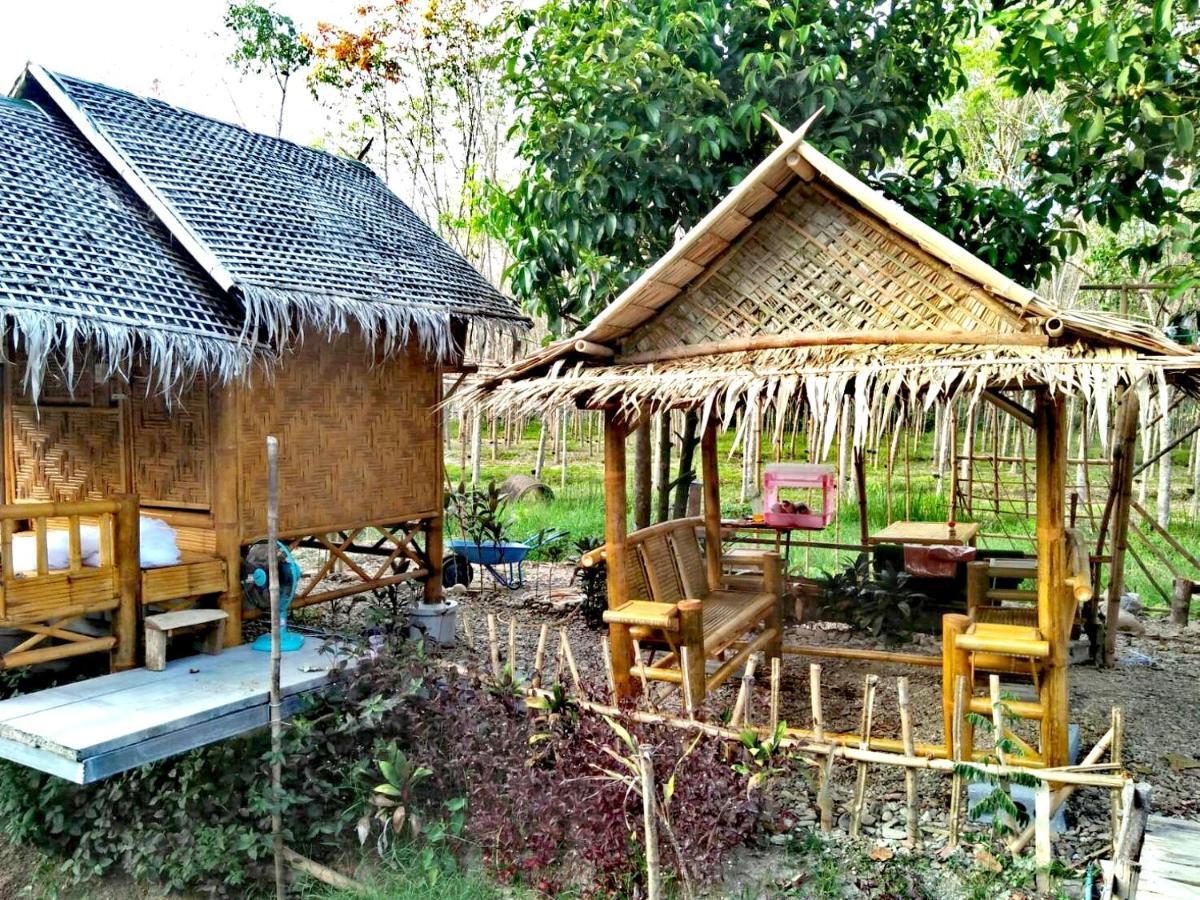 Nakhon Si Ban Na Homestay Nakhon Si Thammarat Buitenkant foto